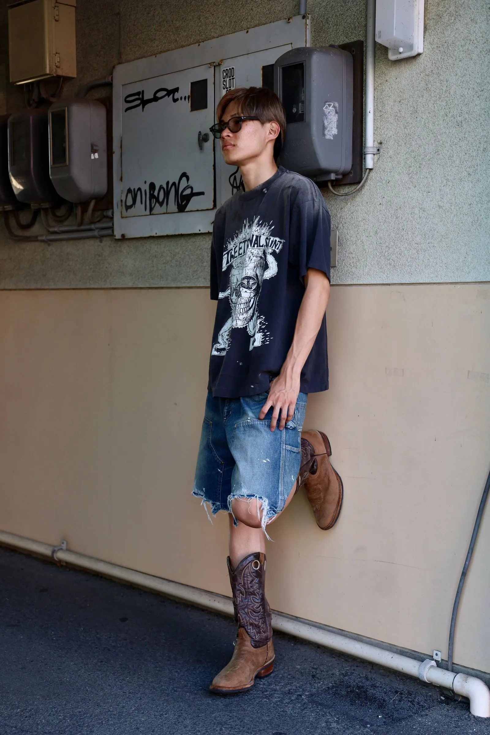 SAINT Mxxxxxx SS TEE/THE ETERNAL/BLK Latest Skeleton Beetle Distressed Sulfur Dyeing Retro Short Sleeves Washed Black S-XL Garment Dyeing Rewashed for Distressed Horse Replacement Faded Top Printing Technology Simulates Natural Distressed Style Really Correct Version Original Consistent Main Mark/Washed Mark/Angel Anti-Counterfeiting Mark